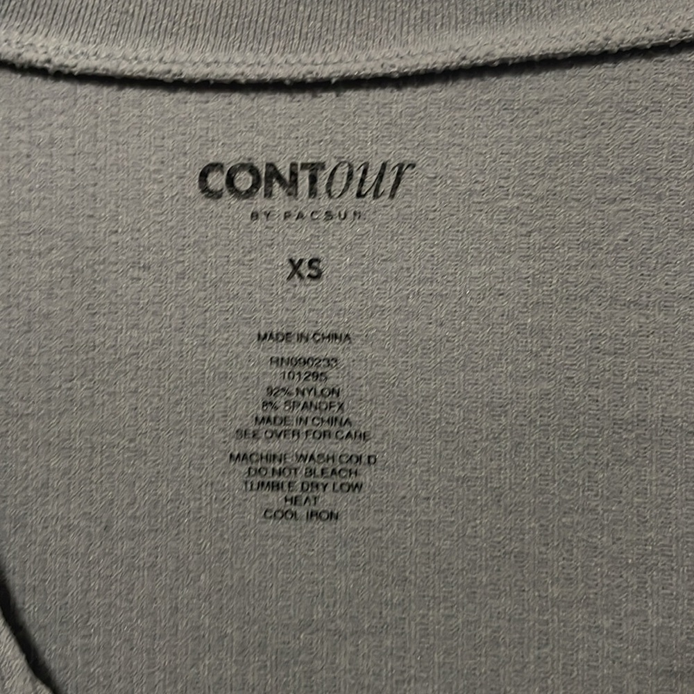 Tops - Picture 2 of 2